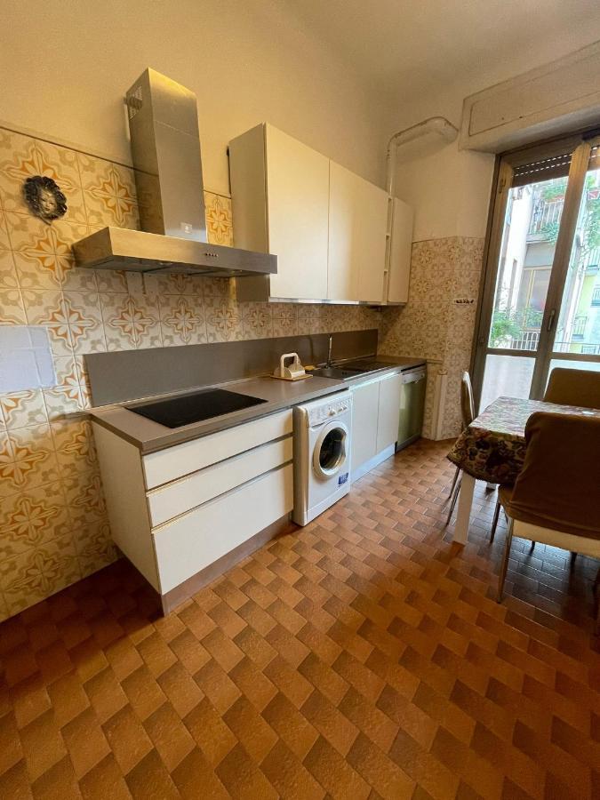 Hostel Corner 32 Milánó Kültér fotó