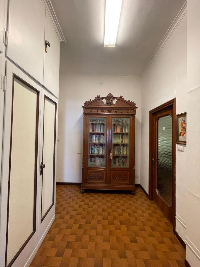 Hostel Corner 32 Milánó Kültér fotó